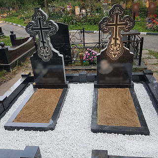 Гранитные кресты